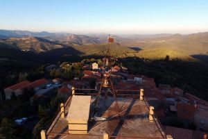 La Tour à signaux de Prats de Sournia, panoramique sur tout le département La Tour à signaux de Prats de Sournia, panoramique sur tout le département